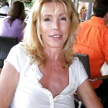 femmme coquine de 51 ans de Lille cherhce plan cul
